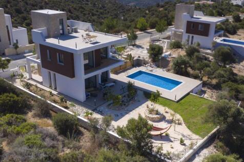 Villa with Optional