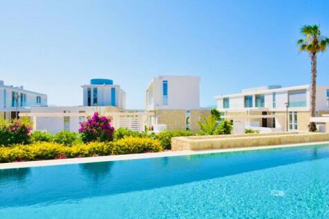 Villas &amp; Communal