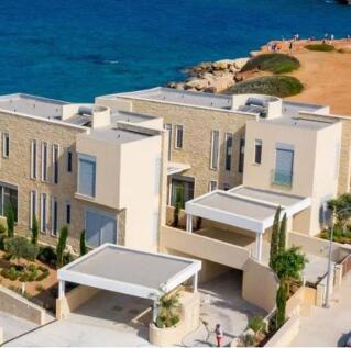 Villas - Artist...