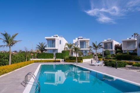Villas &amp; Communal