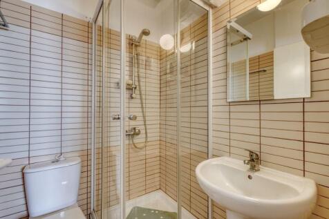 Bedroom 1 Ensuite