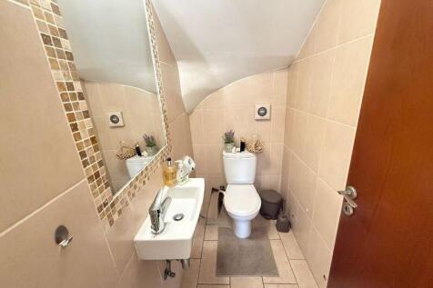 Guest toilet