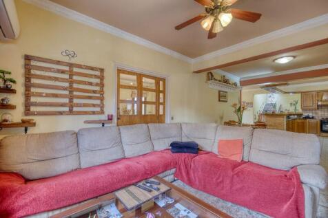 2nd Lounge