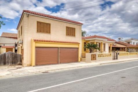 Double Garage