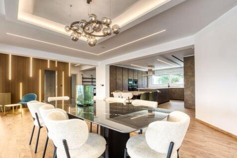 Open Plan Kitchen