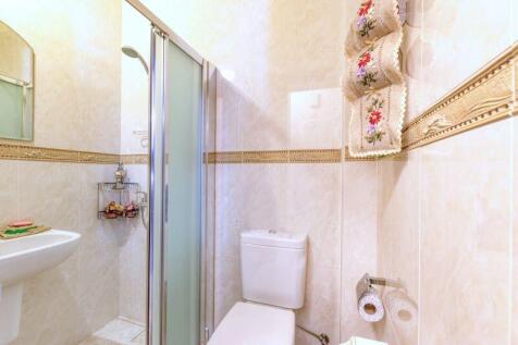 Guest WC &amp; Shower