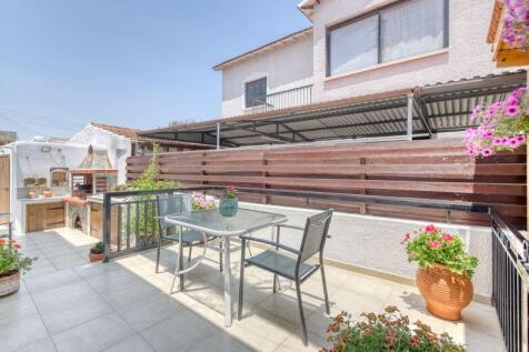 Side Veranda