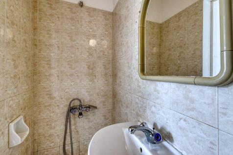 Bedroom 1 Ensuite