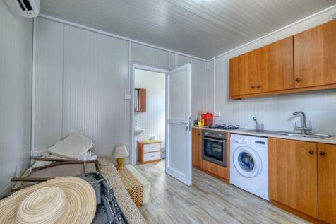 Outbuilding/ Studio