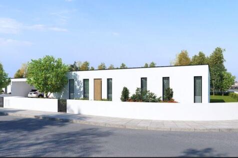 Front of Villa -...