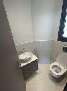 Bathroom - Apt 501