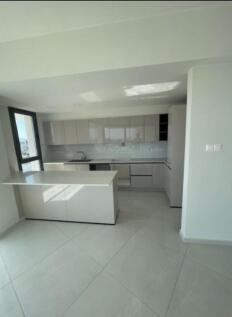 Kitchen - Apt 502