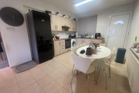 Entrance , Kitchen,