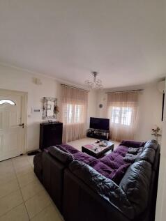 Entrance and Lounge