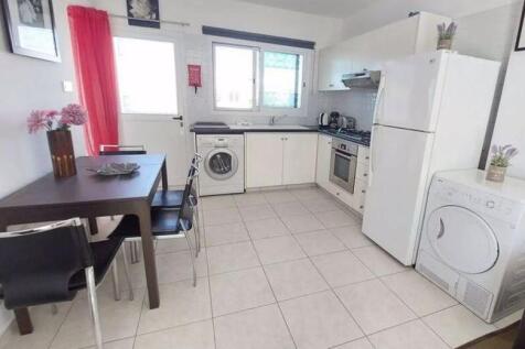 Kitchen-Dining Area