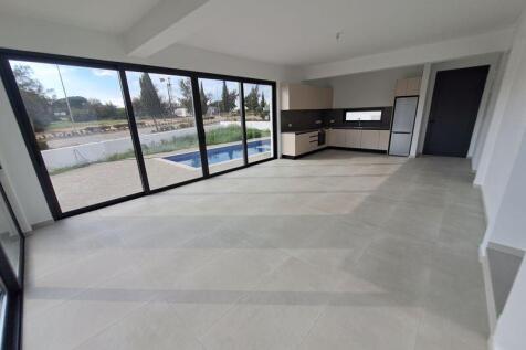 Lounge, Kitchen,...