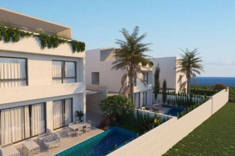 Villas with Pools -