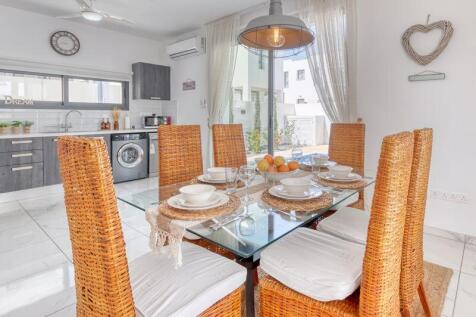 Kitchen and Diner