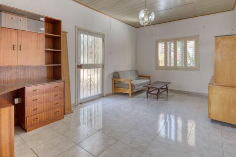 Entrance into Lounge