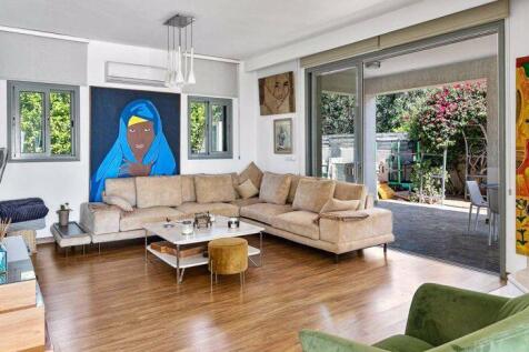 Lounge Area