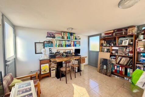 Office, Bedroom 6