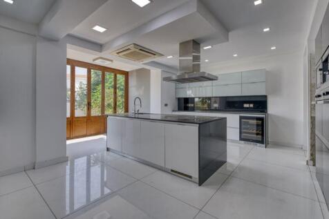 Italian Kitchen