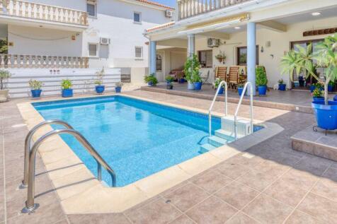 Private Pool