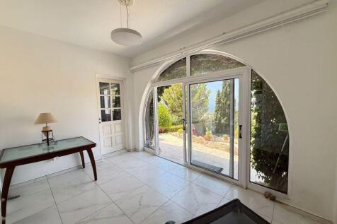 Covered veranda