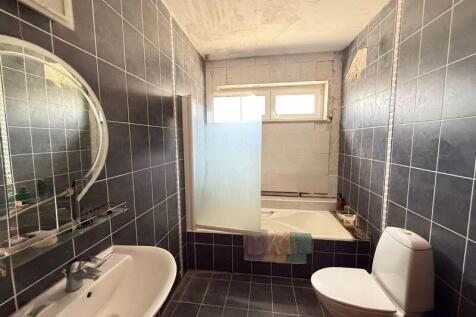 Downstairs Bathroom