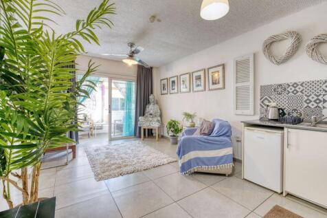 Lounge, Kitchen,...
