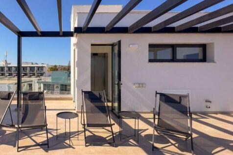 Villa 1 - Roof...