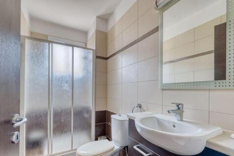 Bedroom 1 Ensuite