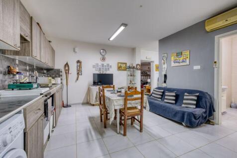 Kitchen, Lounge,...
