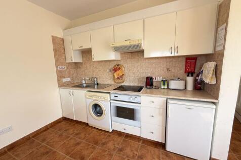 Studio Kitchen