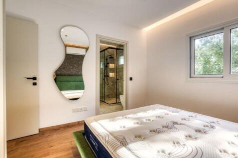 Bedroom with Ensuite