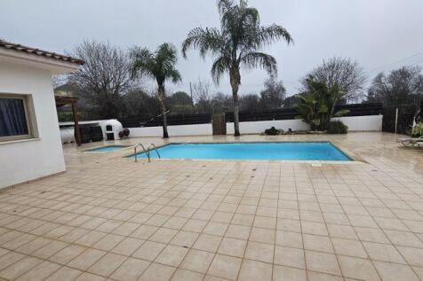 Private swimming...