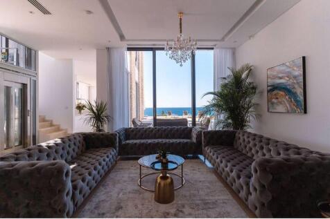 Lounge Example