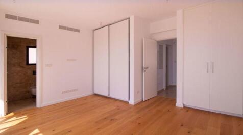 Bedroom with Ensuite