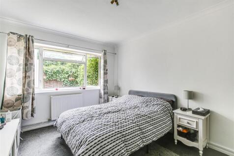 7. Bedroom.jpg