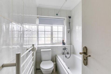 8. Bathroom.jpg