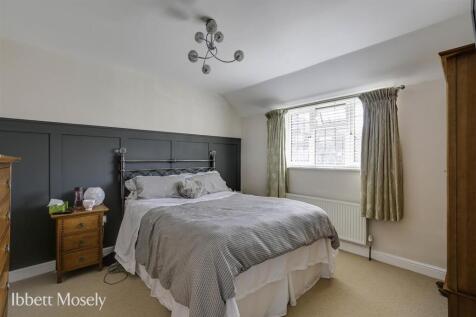 9 Bedroom 1.jpg