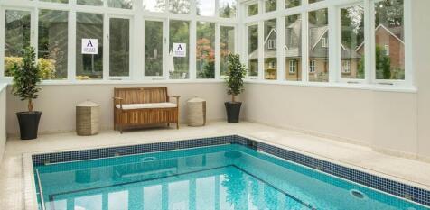 willicombe_pool_1000x490.jpg