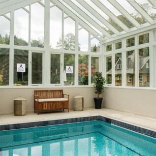willicombe-park-pool-sq.jpg