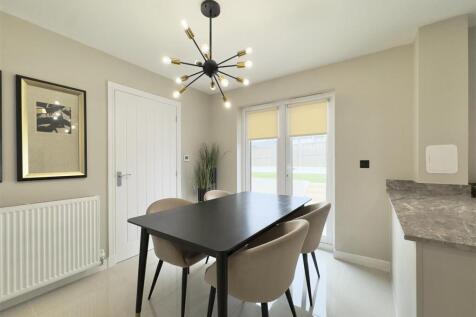 Kitchen/ Dining