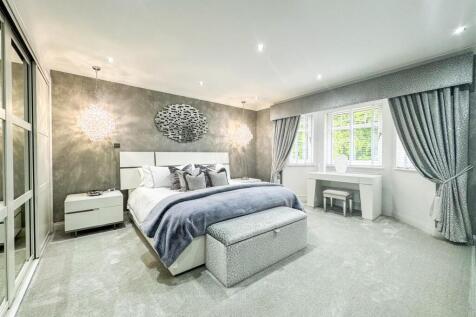 Master/En-Suite