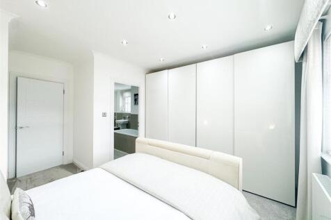 Bedroom/En-Suite/Bathroom