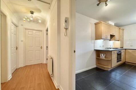 Hall / Kitchen