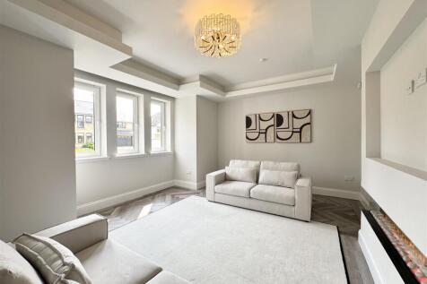 Formal Lounge
