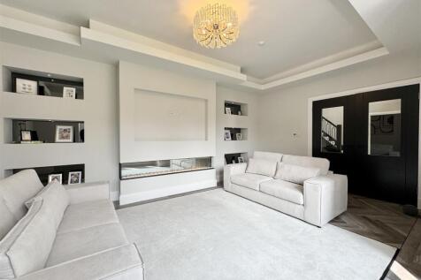 Formal Lounge