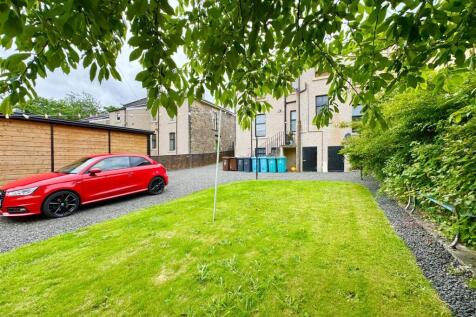 Garden/Driveway